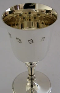 ENGLISH SOLID STERLING SILVER WINE GOBLET CHALICE 1974 BARWARE 100g - Picture 1 of 8