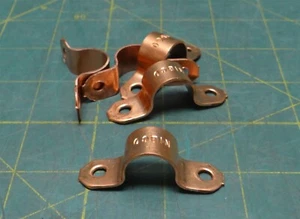 (QTY 5) Cinghia per tubi in rame da 1/2" NIBCO 624, attacco a 2 fori, lunghezza 1/2" - Foto 1 di 6