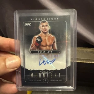 2024 Topps Midnight UFC Stroke of Midnight Auto NATAN LEVY #SMA-NLY Autogramm - Bild 1 von 2