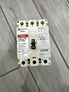 Eaton ED3150 Interruttore automatico 150 A 3 poli 240VAC 125VDC custodia stampata - Foto 1 di 13