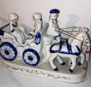 Vintage Ceramic Blue and White Family  Porcelain Car With Lady & Coachman - Picture 1 of 2