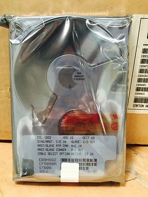 *New* Conner (CFA850A) 850MB, 3600RPM, 3.5" IDE Internal Hard Drive - Image 1 of 4