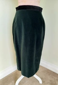 Green Velvet Pencil Skirt Size 16 Fully Lined Green Brocade Kick Pleat Handmade - Picture 1 of 7