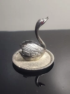 Vintage Swan Ring Holder, zinc alloy silver plated, beautiful 3 1/2" Mcm Metal - Picture 1 of 7