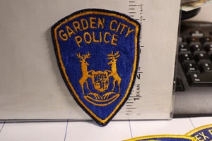 police patch  EAST POINT POLICE MICHIGAN - Picture 1 of 1