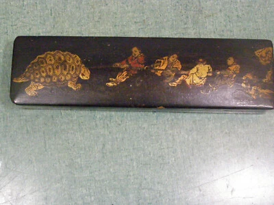 Una caja de pinceles de laca china fina para hombres tirando de tortuga  Foto 1 de 4