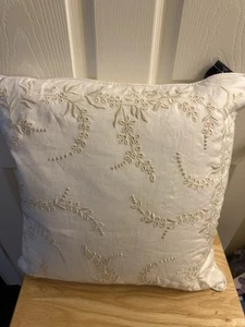Ralph Lauren Cream Beige Embroidered Linen decorative pillow 20x20 - Picture 1 of 5