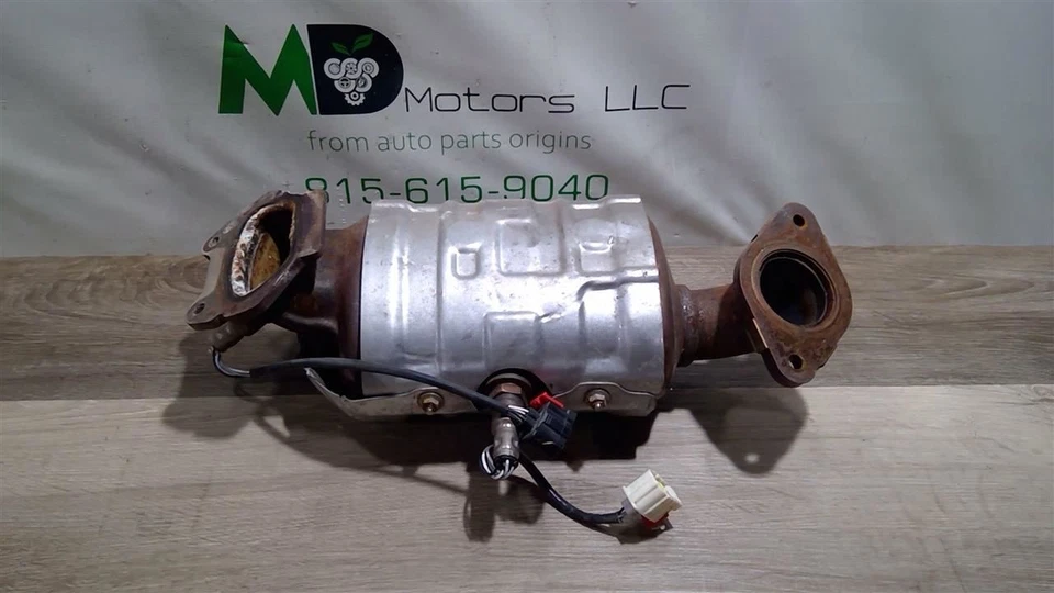 2018-2022 CHRYSLER PACIFICA CATALYTIC CONVERTER  MANIFOLD68365825AC - Image 1 of 4