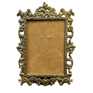 Vintage Brass Mini Frame Ornate Scroll Victorian Style Tabletop 5" Made In Italy - Imagen 1 de 14