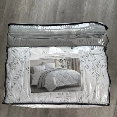 Jennifer Adams Reversible 2-pc Comforter Set Ira sz King botanical green NO SHAM - Image 1 of 4