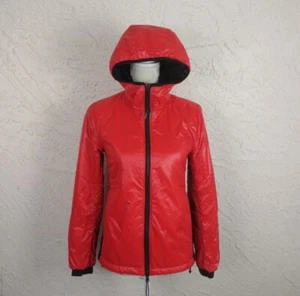 Roter verpackbarer Puffer von Aritzia Community - Bild 1 von 8