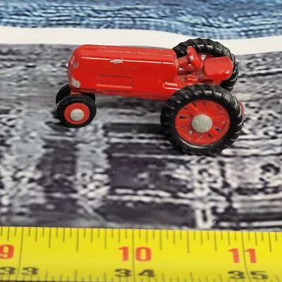 1/64 scale unbranded diecast narrow front end tractor red and black - Image 1 of 4