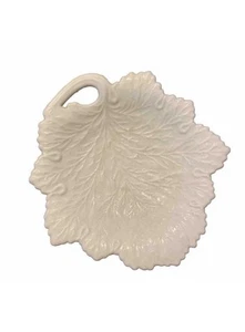 Vintage Fenton Blatt Teller Kekse weiß Milchglas Stiel Griff 1950er 8,25"x 8" - Bild 1 von 3