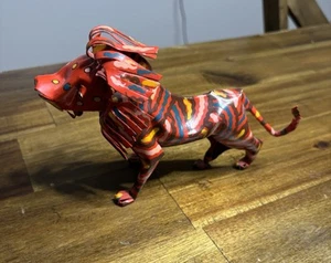 Volkskunst bunt bemalt Metall Löwe Skulptur Figur aus Simbabwe 8 Zoll - Bild 1 von 3