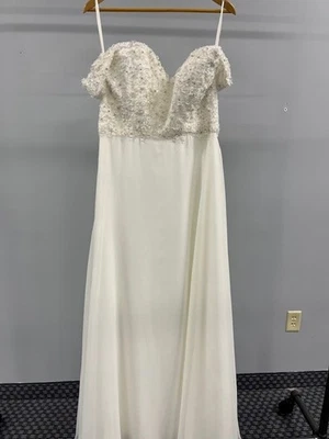 $700 Ivory Chiffon & Beaded A Line Wedding Dress size 16 with defects - Image 1 of 4
