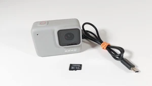 GoPro Hero 7 Action Camera White Edition With 32GB SD Card & Charge Cable - Picture 1 of 11