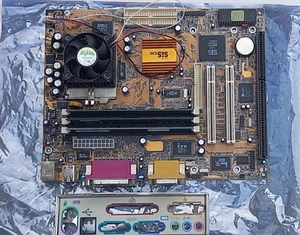 PC CHIPS M599LMR@Socket 7 MOBO@AMD K6-2 500 CPU@AKASA@SiS 530@RAM@SOUND@VGA@ISA - Picture 1 of 15