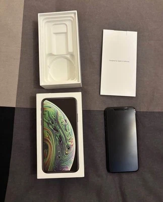 Apple iPhone XS 256GB - Grigio siderale - Immagine 1 di 4