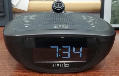 Homedics SS-5075  SoundSpa Plus Digital FM Clock Radio w/Projection 8 sounds - Image 1 of 4