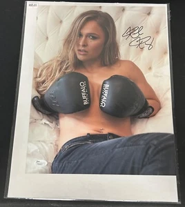 Ronda Rousey Signed Auto 11x14 Photo JSA COA - Picture 1 of 3