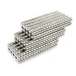 100/200/500pz 8x3mm Forte Disco Neodimio Terre Rare Calamita Tonda 1/3"x1/8" N50 - Foto 1 di 4