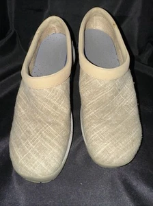 Merrell Rucksack Women's Sz 11 Shoes Tan Beige Slip On Comfort Mule - Picture 1 of 17