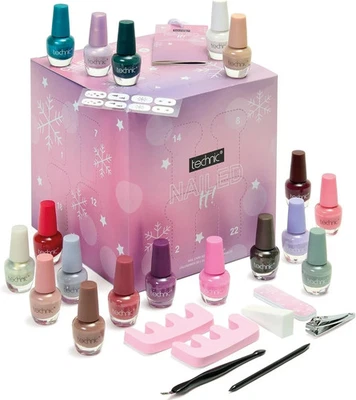 Technic  Advent Calendar Nail Varnish Polish Xmas Gift Set Makeup - Image 1 of 4