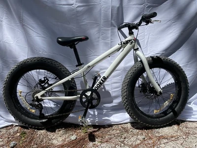 Used Charge Cooker Fat Bike Youth for Riding in Sand, Snow, and Trails - Image 1 of 4