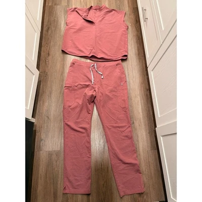 Conjunto Médico FIGS Para Mujer Top Pantalones Rosa Polvoriento Colección Técnica XL Foto 1 de 4