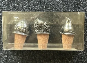 2002 Boston Warehouse Co. • 3 Set Bottle Stoppers • New Old Stock - Picture 1 of 6