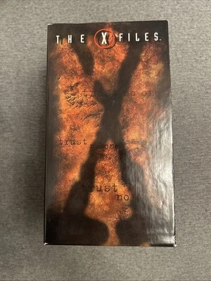 The X-Files 3 Tape Box Set VHS 1996 20th Century The Host Ascension Sleepless - Image 1 of 4
