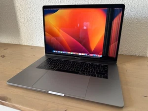 MacBook Pro 15" 2017 Core I7 2.9GHz 16Go 512go Space Grey - écran cassé - Zdjęcie 1 z 15
