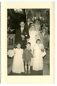 Ancienne Photo années 1950 - Portrait de jeunes mariés dans l'église - Picture 1 of 1
