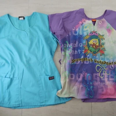 Lote de 2 Blusa Médica Vintage Manga Corta Para Mujer’s S Azul Teal Bob Esponja Foto 1 de 4
