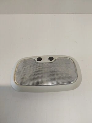 2011 Jeep Liberty圆顶灯 — 第 1/2 张图片