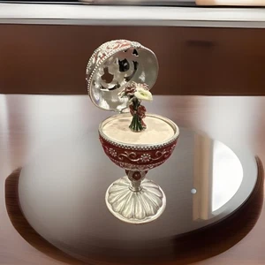 Jane Seymour St. Catherine’s Court Esmalte Huevo Rosa Flor Ramo y Caja de Música jm - Imagen 1 de 8