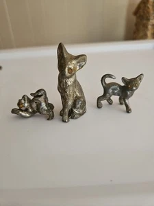 Lot Of 3 Vintage Antique Miniature Pewter Cat And Kitten Figurines - Picture 1 of 6
