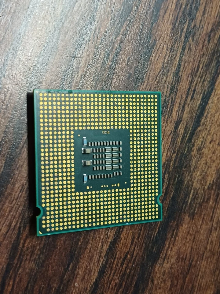 Processore Intel Core 2 Duo E7400 2.80GHz Socket LGA775 – Perfettamente... - Immagine 1 di 2