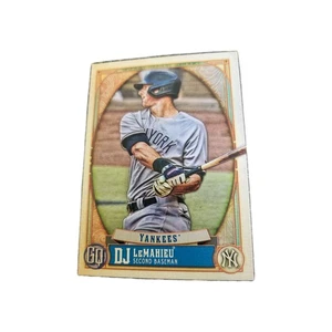 2021 Topps Gypsy Queen - D.J. LeMahieu #34 - Picture 1 of 2