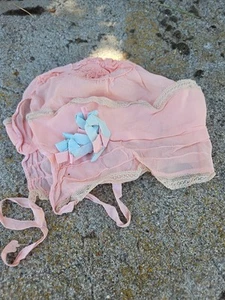 Vintage rosa Baby Mädchen Mütze handgefertigt antik Spitze - Bild 1 von 7