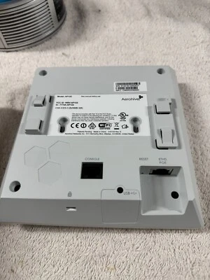Aerohive AP-122 Wireless Access Point - AH-AP122-AC-FCC - Image 1 of 2