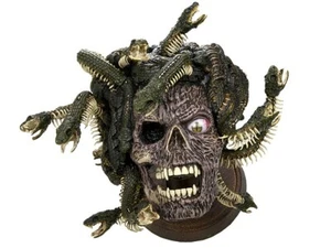 Wizkids Death Saves Medusa Head Trophy Foam Replica Neca - Picture 1 of 4