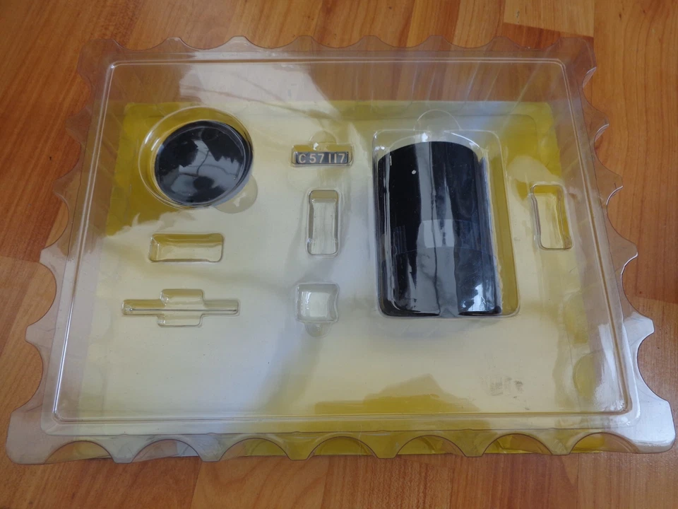 1/24 Deagostini Costruire Il C57 Vapore Locomotiva Problema #1 Smokebox & Porta - Immagine 1 di 1