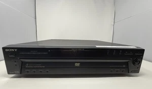 Reproductor de DVD CD Sony DVP-NC600 5 cambiador de discos con control remoto universal y cables AV - Imagen 1 de 17