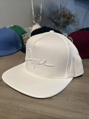 Dope SnapBack Triple Blanco Foto 1 de 4