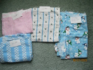 Flannel - 4 pieces, blue, pink, white and snowman - Picture 1 of 5
