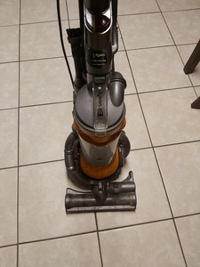 Dyson Vacuum Dc25 In Vacuum Cleaners 