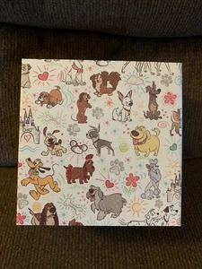 New Disney Dooney & Bourke Disney Dogs Sketch Limited Release White Magicband - Picture 1 of 8