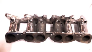 Polerowana na wysoki połysk dolna część mostka dolotowego pasuje do Golfa 3 VR6, Corrado VR6 - Zdjęcie 1 z 3