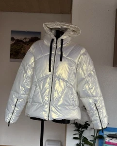 Creme glänzende Steppjacke von A|H|D (Hetregó) Gr. M - Bild 1 von 5